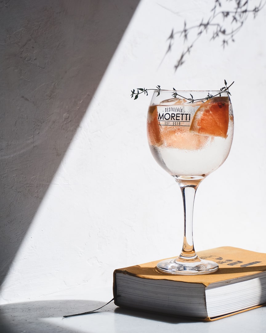 Product Photography for Destilería Moretti by Palacios Bros Studio